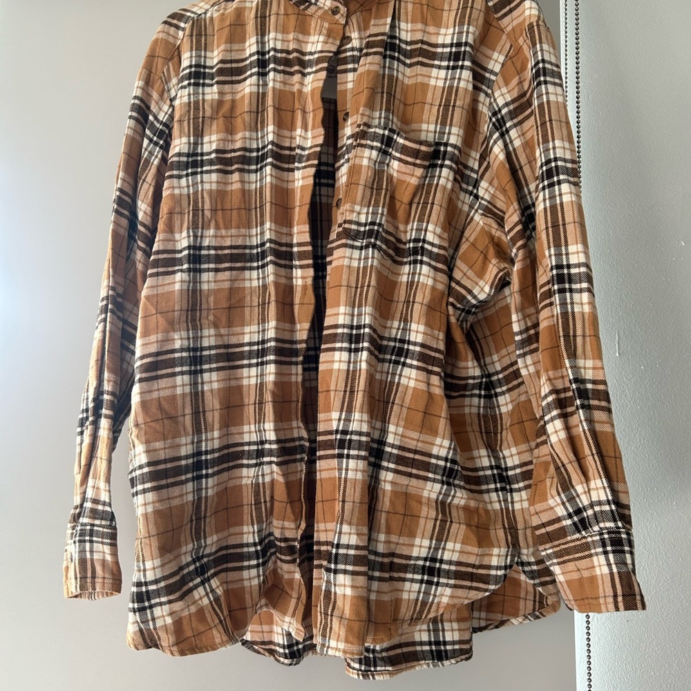 GAP women’s Brown and White Plaid Button-Down Shirt